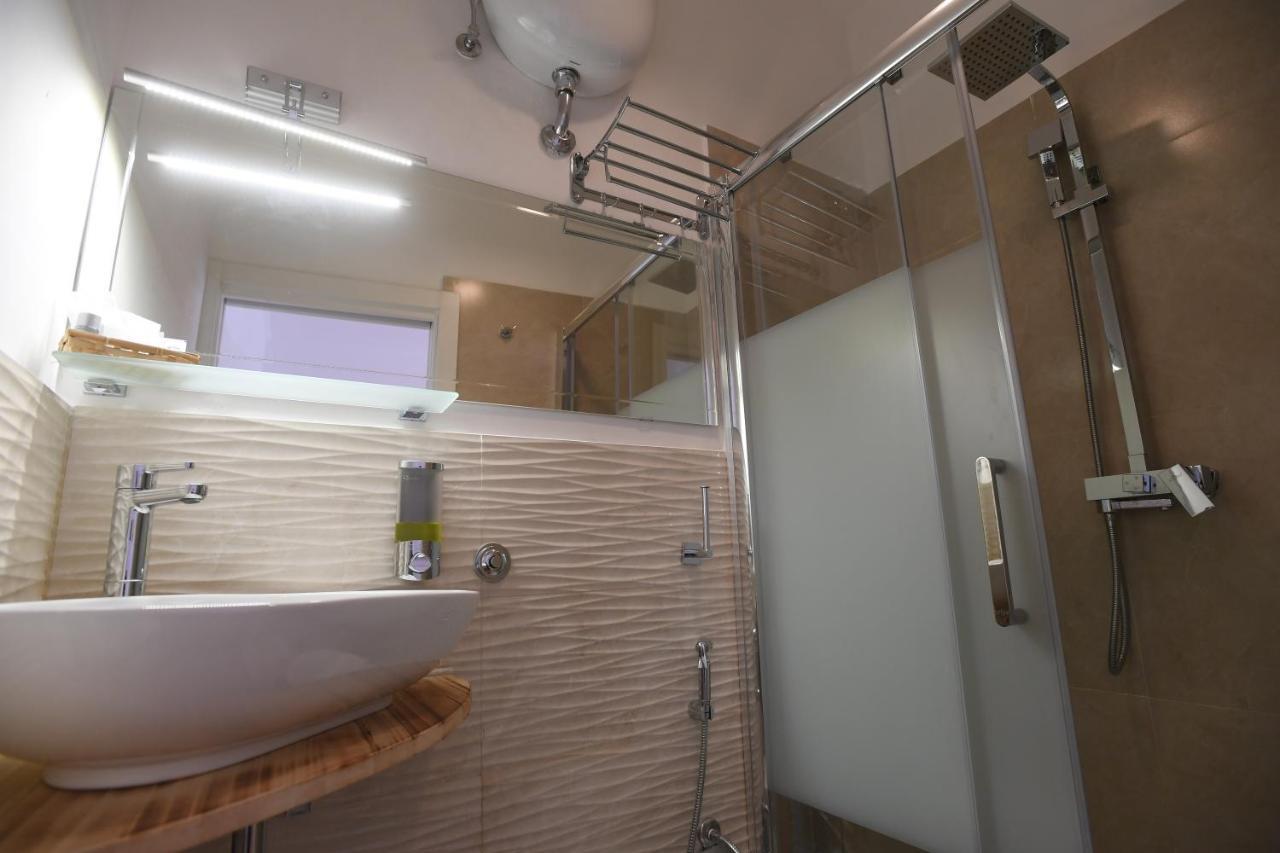 A Casa Di Enza Apartment Roma Ngoại thất bức ảnh